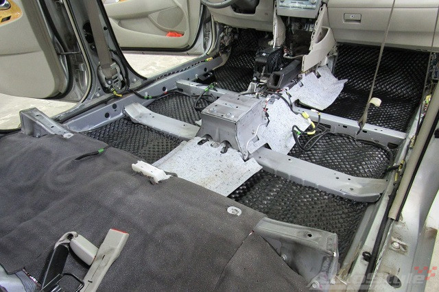 Як зробити шумоізоляцію авто своїми руками у 2026 році