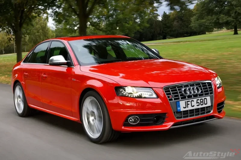 Audi A4 / S4